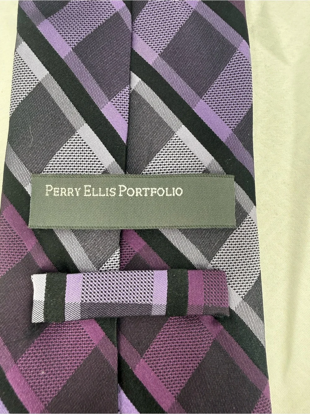 Perry Ellis perry ellis